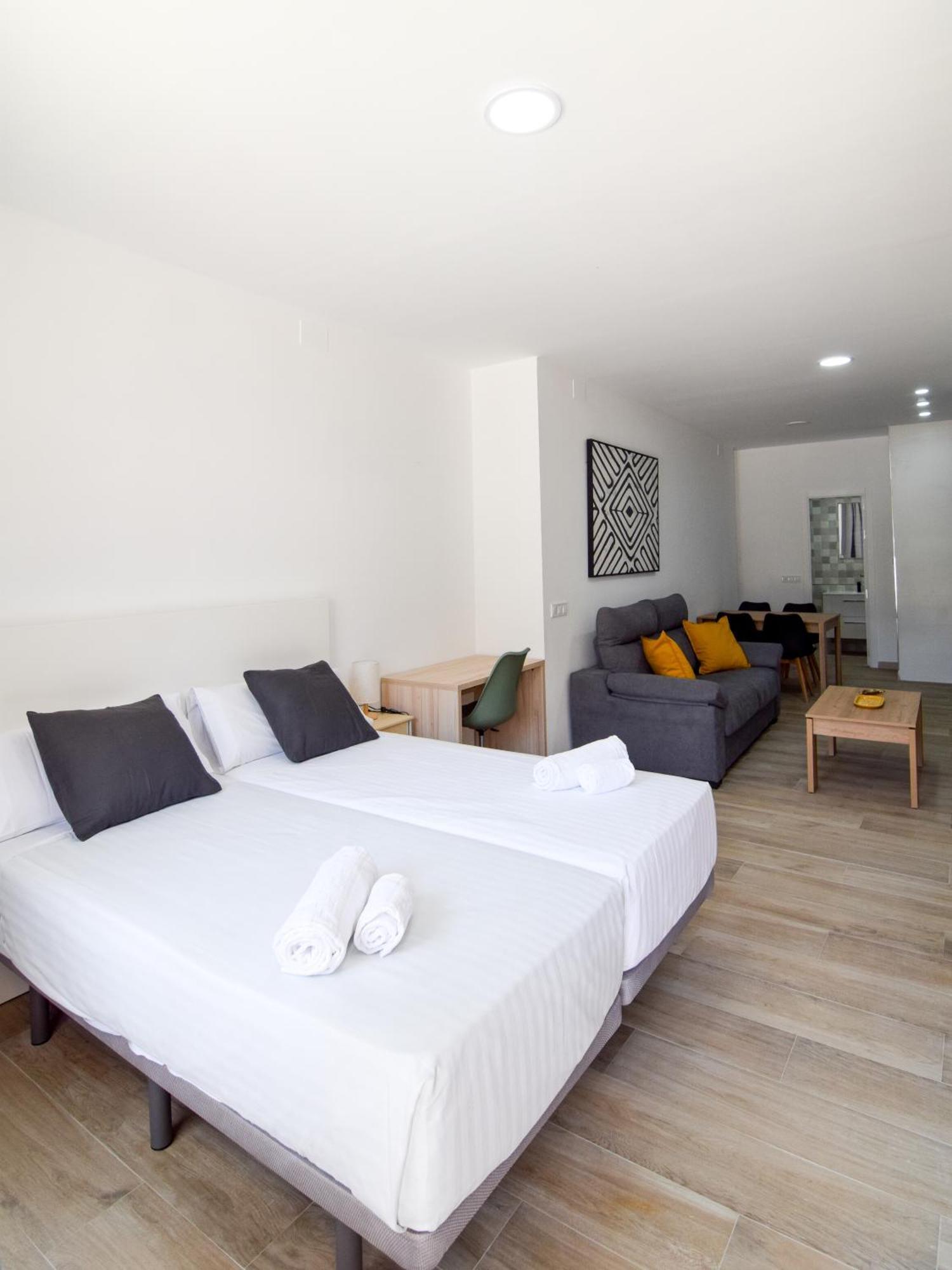Letplanet Riquelme Apartment Malaga Exterior photo