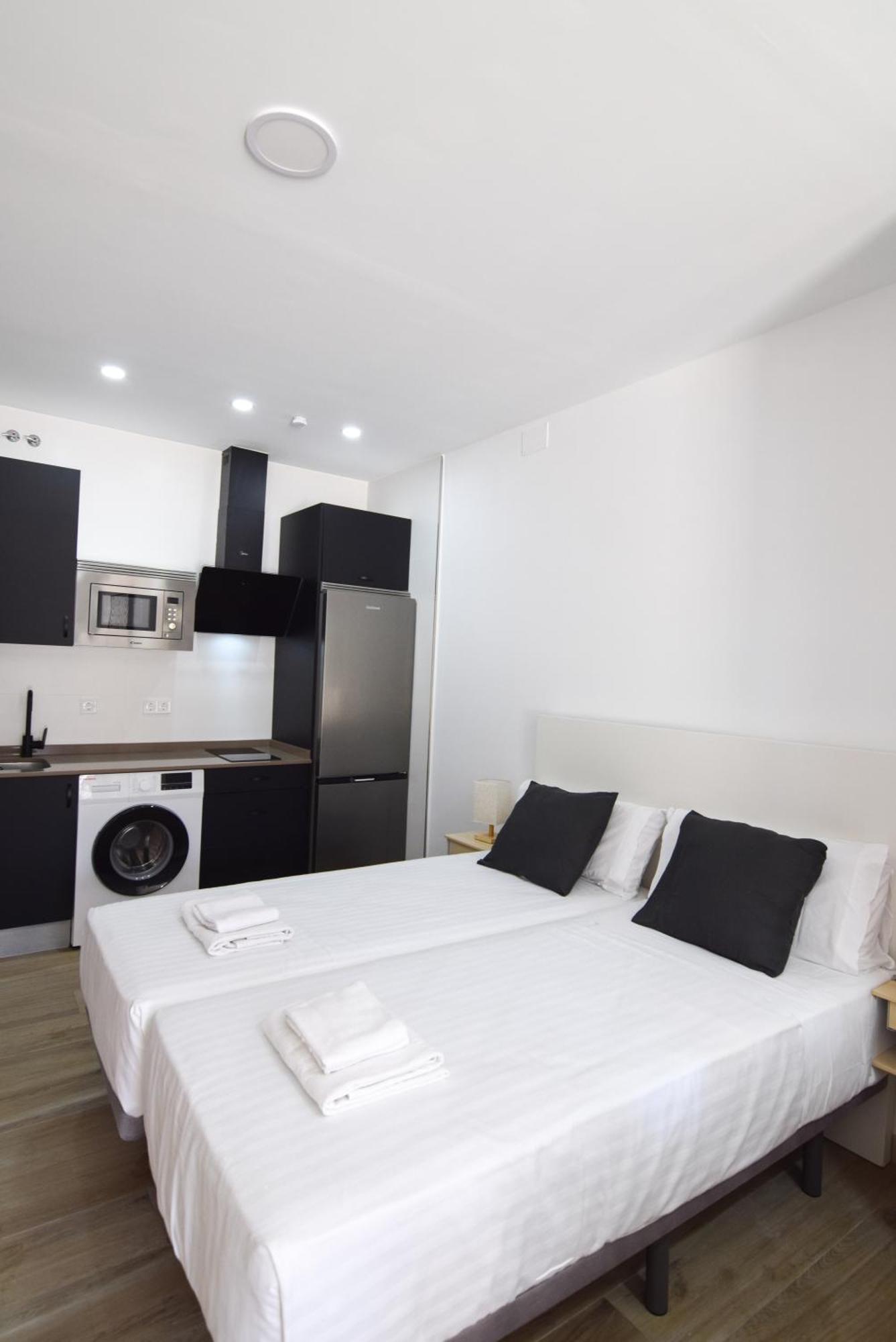 Letplanet Riquelme Apartment Malaga Exterior photo